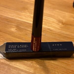 Avon Perfect Wear Ever Glaze Lip Ink - Royal Plum